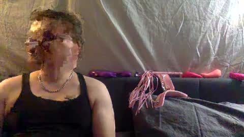 Snapshot of mistygrey_bennymyles chatting on 03-10-25, 02:50 mistygrey_bennymyles online show from 03-10-25, 02:50