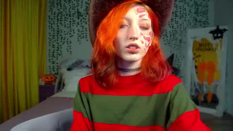 Snapshot of mistymarlow chatting on 10-27-25, 06:12 Misty online show from 10-27-25, 06:12