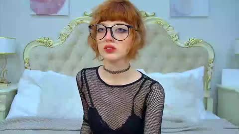 Snapshot of mistymarlow chatting on 02-05-26, 06:18 Misty online show from 02-05-26, 06:18