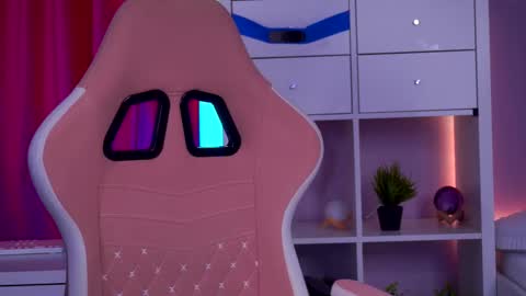 Snapshot of mistyreeds chatting on 02-11-26, 05:45 Misty online show from 02-11-26, 05:45