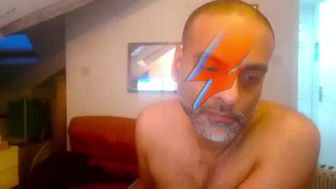 Snapshot of mita335918 chatting on 02-05-26, 05:06 mita335918 online show from 02-05-26, 05:06