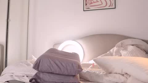 Snapshot of mita_mp4 chatting on 05-11-26, 06:52 Mita online show from 05-11-26, 06:52