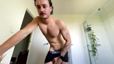 mitch28282 online show from 11-25-25, 04:56