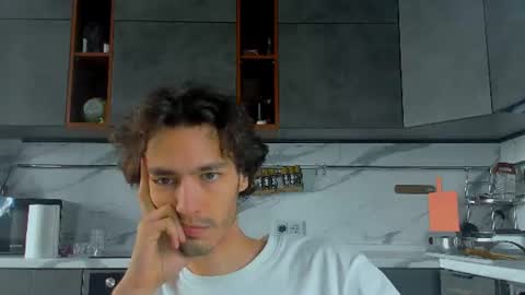 MitchelKurse online show from 07-22-26, 01:36