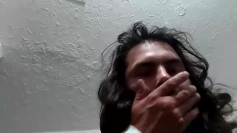wassi2kezzy online show from 05-10-26, 07:46