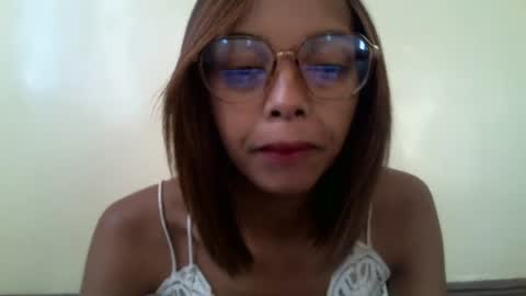 Snapshot of mitiah06 chatting on 06-17-26, 04:04 mitiah06 online show from 06-17-26, 04:04