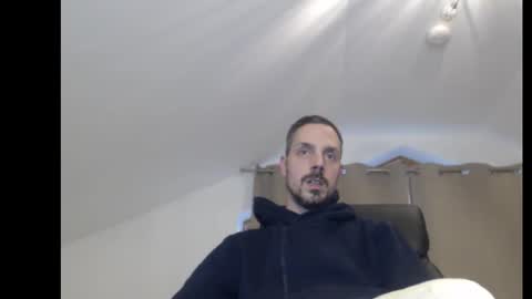 Mitsch online show from 11-29-25, 01:36