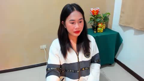 Snapshot of mitsuri_yuki chatting on 09-24-25, 12:41 Mitsu online show from 09-24-25, 12:41