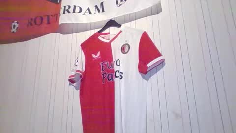 Snapshot of mitta93 chatting on 09-28-25, 11:10 mitta93 online show from 09-28-25, 11:10