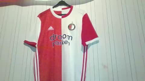 Snapshot of mitta93 chatting on 10-12-25, 10:53 mitta93 online show from 10-12-25, 10:53