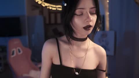 Yuka online show from 04-10-26, 06:12