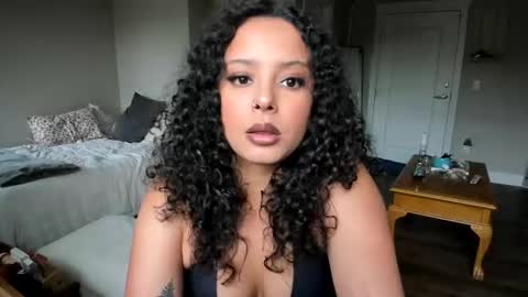 Snapshot of mixedbeauty45 chatting on 05-13-26, 01:36 mixedbeauty45 online show from 05-13-26, 01:36