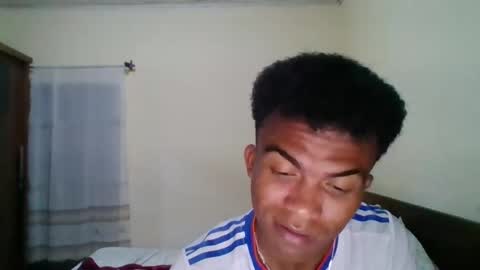 Snapshot of mixedboy_sexy chatting on 10-05-25, 06:50 mixedboy_sexy online show from 10-05-25, 06:50