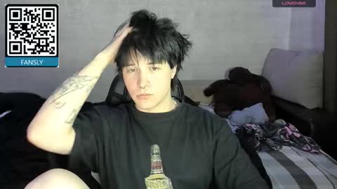 Snapshot of miya_meow_miku chatting on 10-23-25, 05:23 MeowMiku online show from 10-23-25, 05:23