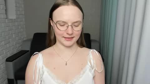 Miya online show from 03-11-25, 03:02