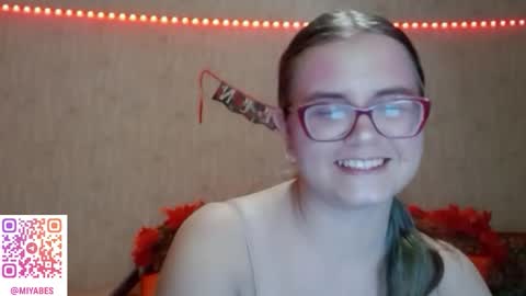 Milana online show from 11-28-25, 05:15