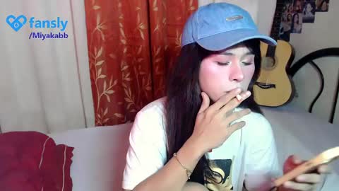 Miyakabebe online show from 05-13-26, 11:00