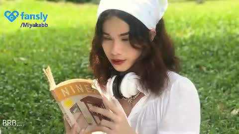 Snapshot of miyakabebe chatting on 06-14-26, 02:24 Miyakabebe online show from 06-14-26, 02:24