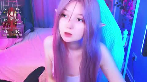 Snapshot of mizukinoyoru chatting on 09-30-25, 04:45 Mizuki online show from 09-30-25, 04:45