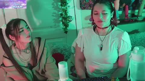 Hera  Tethra Bathtub stream  20k followers  Ask about our custom videos3 online show from 01-08-25, 03:17