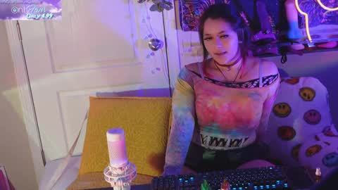 Hera  Tethra Bathtub stream  20k followers  Ask about our custom videos3 online show from 01-09-25, 01:45