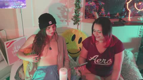 Hera  Tethra Bathtub stream  20k followers  Ask about our custom videos3 online show from 01-30-25, 05:28