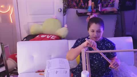 Hera  Tethra Bathtub stream  20k followers  Ask about our custom videos3 online show from 02-28-25, 12:09