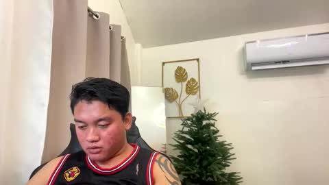 Snapshot of mj_xx7828 chatting on 11-16-25, 05:51 Michole Jay online show from 11-16-25, 05:51