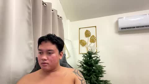 Snapshot of mj_xx7828 chatting on 11-24-25, 02:50 Michole Jay online show from 11-24-25, 02:50