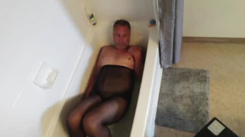 Snapshot of mjeffrey460699861 chatting on 06-14-26, 01:13 mjeffrey460699861 online show from 06-14-26, 01:13