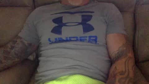Snapshot of mjg175 chatting on 12-22-24, 05:53 SexyRed online show from 12-22-24, 05:53