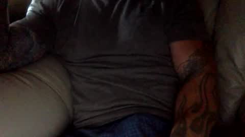 Snapshot of mjg175 chatting on 09-15-25, 08:53 SexyRed online show from 09-15-25, 08:53