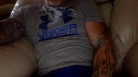 Snapshot of mjg175 chatting on 10-01-25, 04:57 SexyRed online show from 10-01-25, 04:57