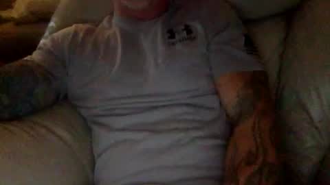 Snapshot of mjg175 chatting on 05-20-26, 04:35 SexyRed online show from 05-20-26, 04:35