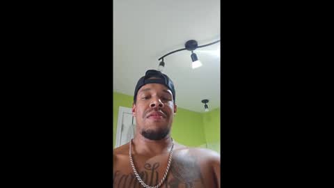 Snapshot of mjtqc chatting on 10-31-25, 04:08 Come chat only chat.. I think online show from 10-31-25, 04:08