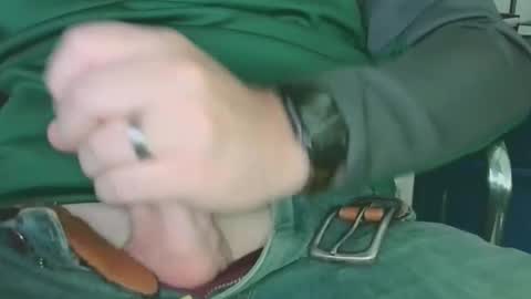 Snapshot of mmfan333 chatting on 10-14-25, 12:17 mmfan333 online show from 10-14-25, 12:17