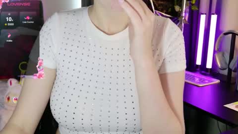 Snapshot of mmm_sweety_kitty chatting on 02-19-26, 08:10 mmm_sweety_kitty online show from 02-19-26, 08:10