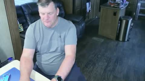 mmmthatsfunnn online show from 10-27-25, 10:14