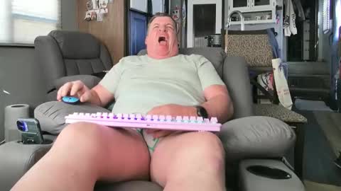 mmmthatsfunnn online show from 01-17-26, 06:33