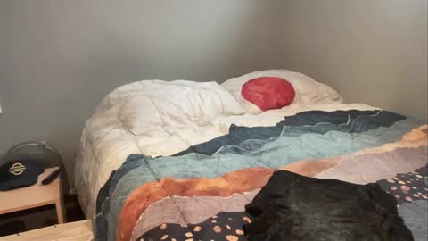 Snapshot of mntuila chatting on 01-18-26, 02:32 MNTuiLa online show from 01-18-26, 02:32