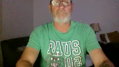 Snapshot of moamale chatting on 02-25-26, 04:44 moamale online show from 02-25-26, 04:44