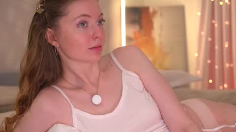 Snapshot of moan_elisa chatting on 02-14-26, 01:24 moan_elisa online show from 02-14-26, 01:24