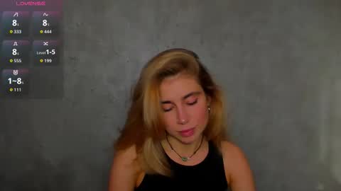 Snapshot of moanamo chatting on 02-01-26, 12:26 Princess Moana online show from 02-01-26, 12:26