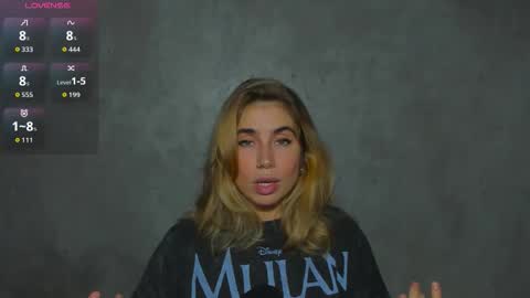 Snapshot of moanamo chatting on 02-07-26, 02:43 Princess Moana online show from 02-07-26, 02:43