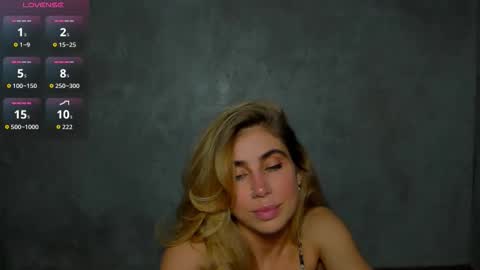 Snapshot of moanamo chatting on 03-07-26, 02:14 Princess Moana online show from 03-07-26, 02:14