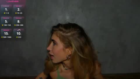 Snapshot of moanamo chatting on 03-15-26, 01:17 Princess Moana online show from 03-15-26, 01:17