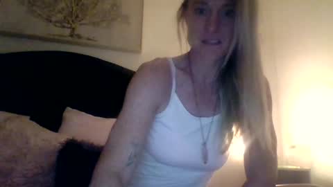 Snapshot of mockingbirds91 chatting on 06-16-26, 07:22 mockingbirds91 online show from 06-16-26, 07:22