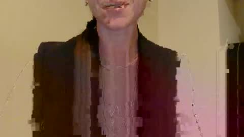 Aurora online show from 11-17-25, 09:42