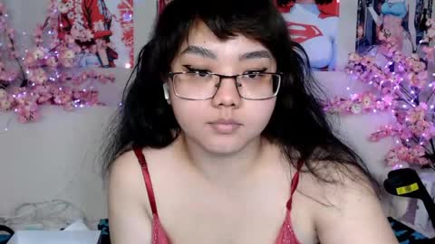 Snapshot of moertomlly chatting on 05-28-26, 06:10 Molly online show from 05-28-26, 06:10