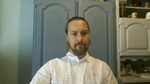 Julien online show from 05-26-26, 10:55